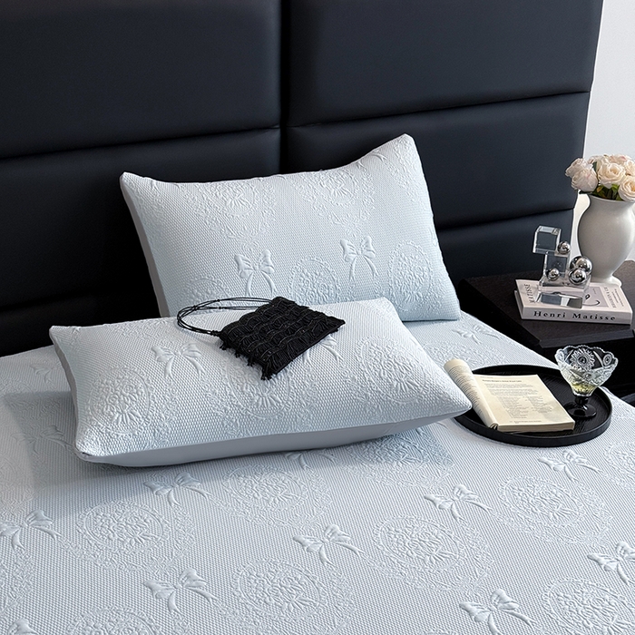 91家纺网 家纺一手货源 找家纺 佰亿莱2026新款手捧花凉席床席床笠款 手捧花蓝