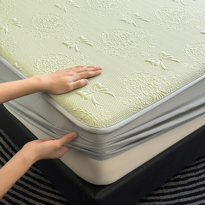 91家纺网 家纺一手货源 找家纺 佰亿莱2025新款手捧花凉席床席床笠款 手捧花绿