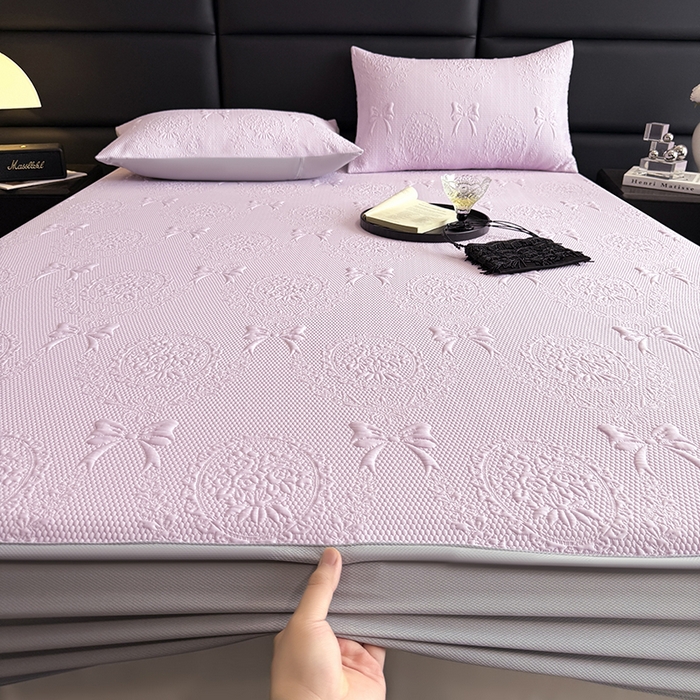 91家纺网 家纺一手货源 找家纺 佰亿莱2025新款手捧花凉席床席床笠款 手捧花紫