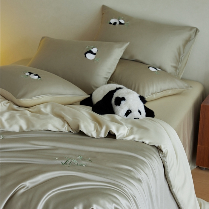 91家纺网 家纺一手货源 找家纺 佰亿莱2025新款奶牛天丝绣花四件套 绿