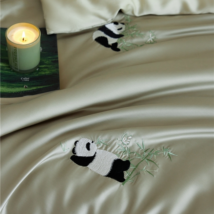 91家纺网 家纺一手货源 找家纺 佰亿莱2025新款奶牛天丝绣花四件套 绿