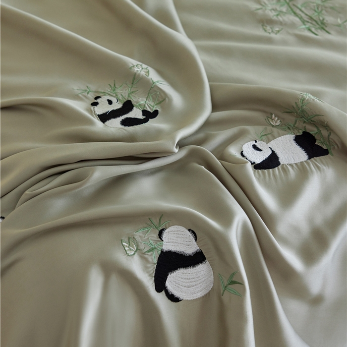 91家纺网 家纺一手货源 找家纺 佰亿莱2025新款奶牛天丝绣花四件套 绿