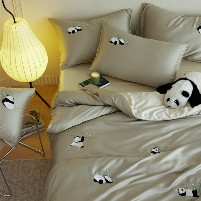 91家纺网 家纺一手货源 找家纺 佰亿莱2025新款奶牛天丝绣花四件套 绿