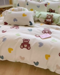 91家纺网 家纺一手货源 找家纺 简冠家纺 2025新款植物羊绒磨毛四件套 绅士熊-绿