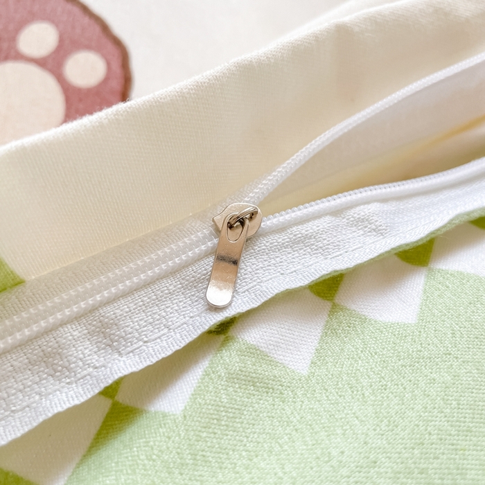 91家纺网 家纺一手货源 找家纺 简冠家纺 2025新款植物羊绒磨毛四件套 绅士熊-绿