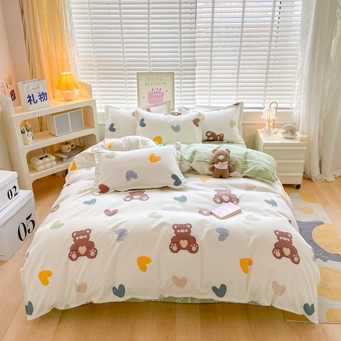 91家纺网 家纺一手货源 找家纺 简冠家纺 2025新款植物羊绒磨毛四件套 绅士熊-绿