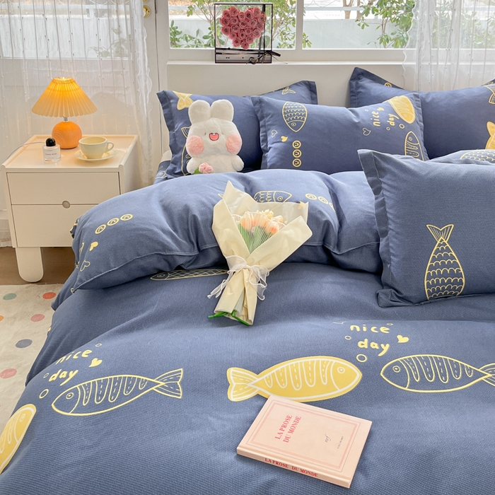 91家纺网 家纺一手货源 找家纺 简冠家纺 2025新款植物羊绒磨毛四件套 游鱼