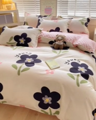 91家纺网 家纺一手货源 找家纺 简冠家纺 2025新款植物羊绒磨毛四件套 温婉花语-粉