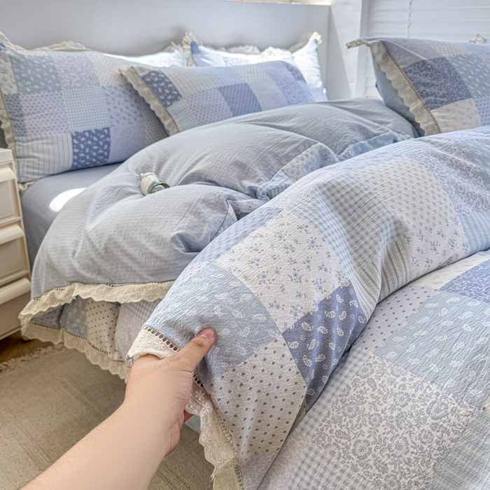 91家纺网 家纺一手货源 找家纺 艾特你 2025新款直播新款云感双层纱镂空花边四件套 花边款-半亩花田