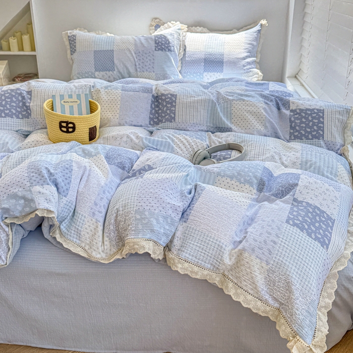 91家纺网 家纺一手货源 找家纺 艾特你 2025新款直播新款云感双层纱镂空花边四件套 花边款-半亩花田