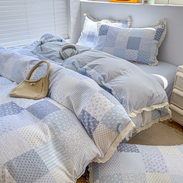 91家纺网 家纺一手货源 找家纺 艾特你 2025新款直播新款云感双层纱镂空花边四件套 花边款-半亩花田