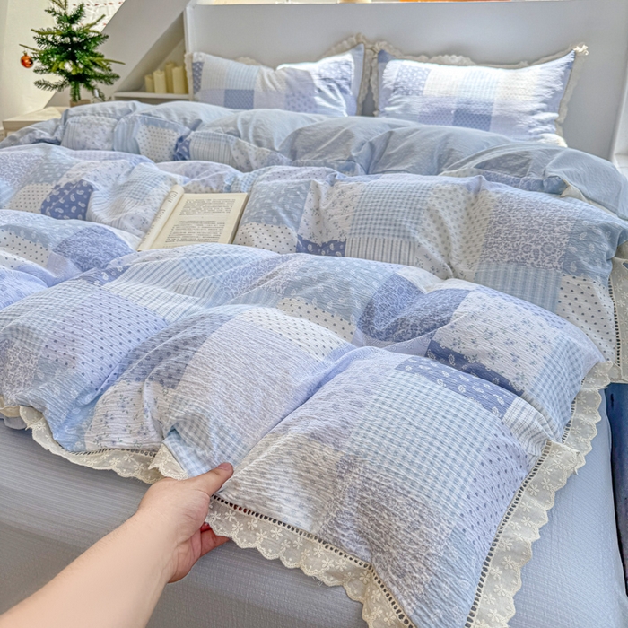 91家纺网 家纺一手货源 找家纺 艾特你 2025新款直播新款云感双层纱镂空花边四件套 花边款-半亩花田