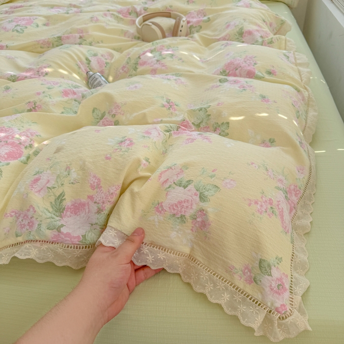 91家纺网 家纺一手货源 找家纺 艾特你 2025新款直播新款云感双层纱镂空花边四件套 花边款-安娜