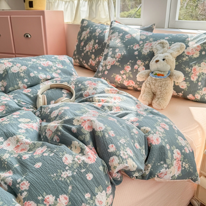 91家纺网 家纺一手货源 找家纺 艾特你 2025新款云感针织双层纱四件套 花簇