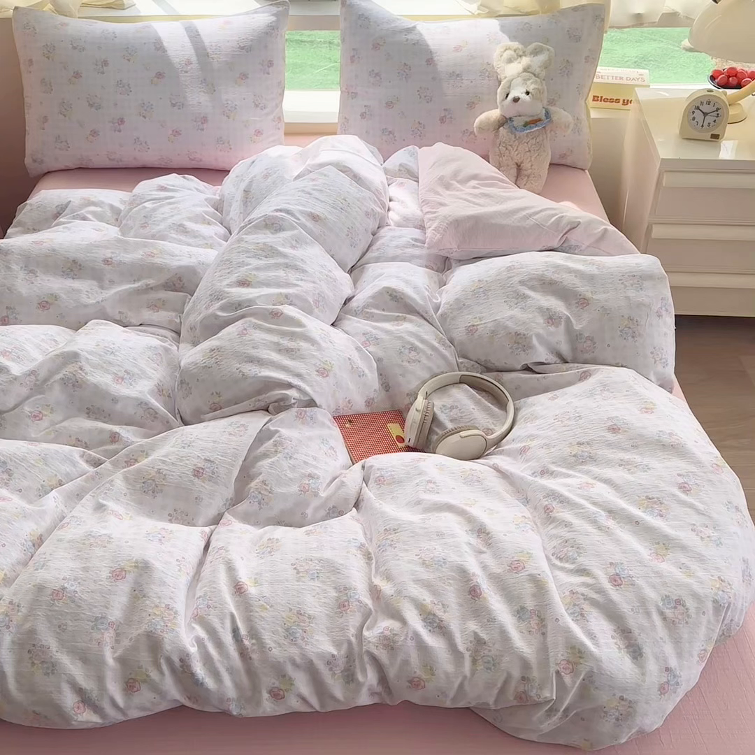 91家纺网 家纺一手货源 找家纺 艾特你 2025新款云感针织双层纱四件套 花漾甜心