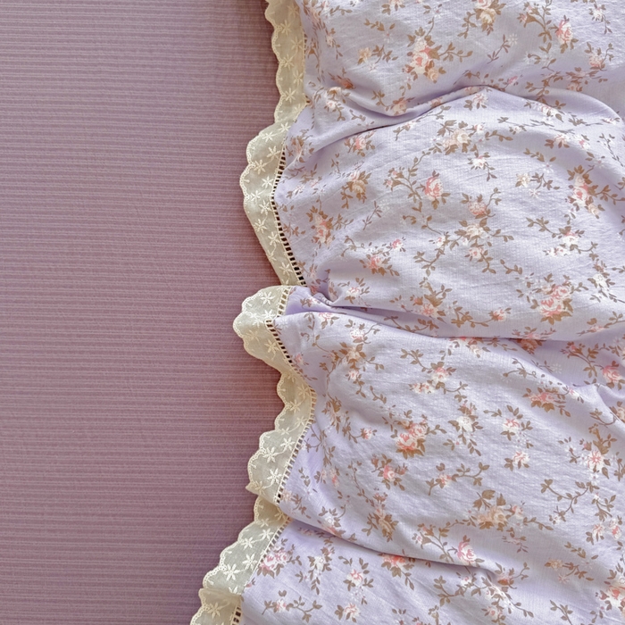 91家纺网 家纺一手货源 找家纺 艾特你 2025新款直播新款云感双层纱镂空花边四件套 花边款-花漫