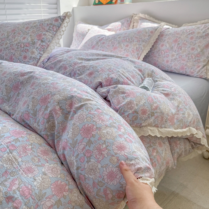 91家纺网 家纺一手货源 找家纺 艾特你 2025新款直播新款云感双层纱镂空花边四件套 花边款-蓝萱