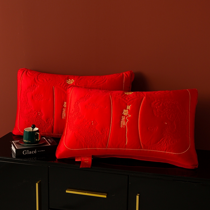 91家纺网 家纺一手货源 找家纺 （总）糖果枕芯 2025新款喜庆婚庆大红随礼送人枕芯护颈枕头龙凤祥和