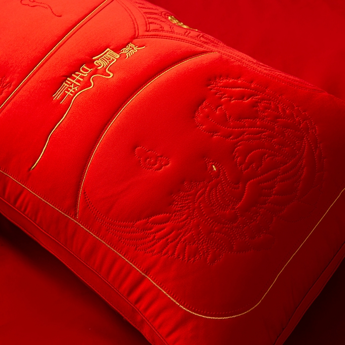 91家纺网 家纺一手货源 找家纺 （总）糖果枕芯 2025新款喜庆婚庆大红随礼送人枕芯护颈枕头龙凤祥和