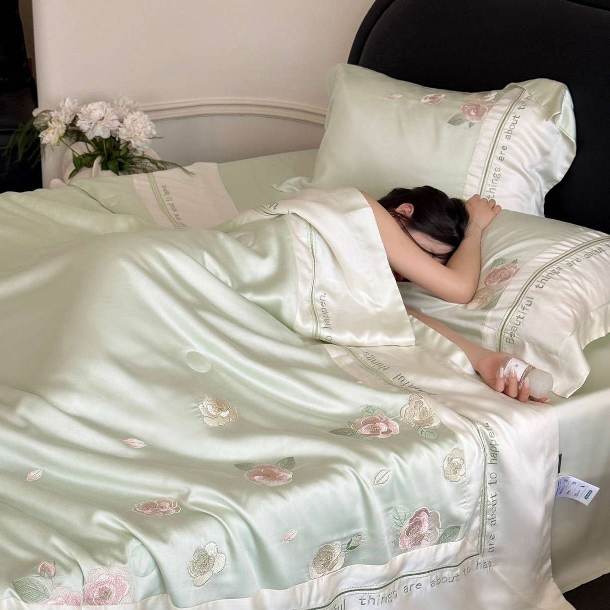 91家纺网 家纺一手货源 找家纺 （总）MIU缪家居 2025新款60支兰精天丝夏被四件套 沁山茶【劵后控价398 298】