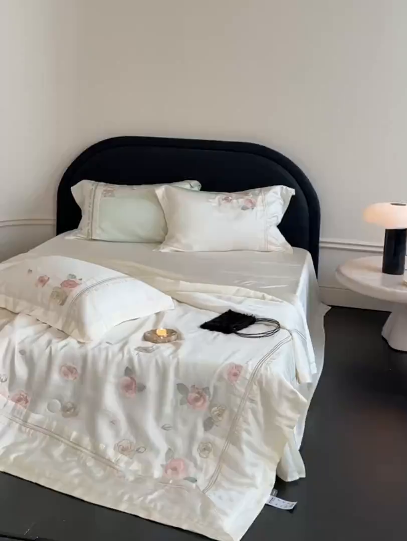 91家纺网 家纺一手货源 找家纺 MIU缪家居 2025新款60支兰精天丝夏被四件套 沁山茶【劵后控价398 298】 清雅白