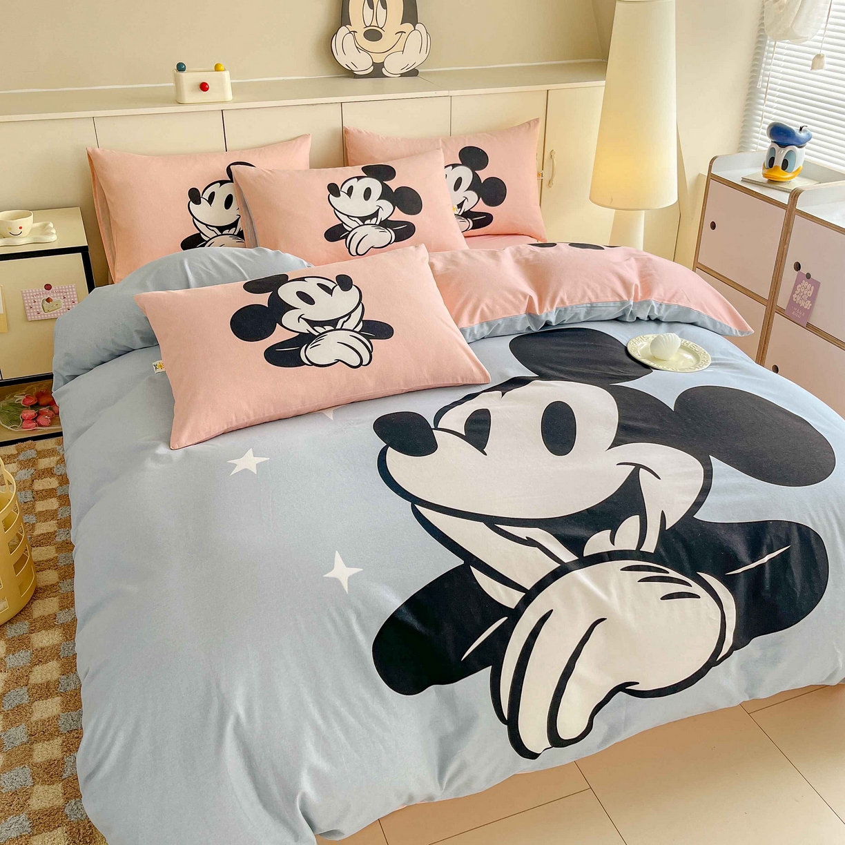 91家纺网 家纺一手货源 找家纺 玉元坊 2025年5月新品 大版卡通全棉纯棉床单床笠加厚四件套 蓝心米奇