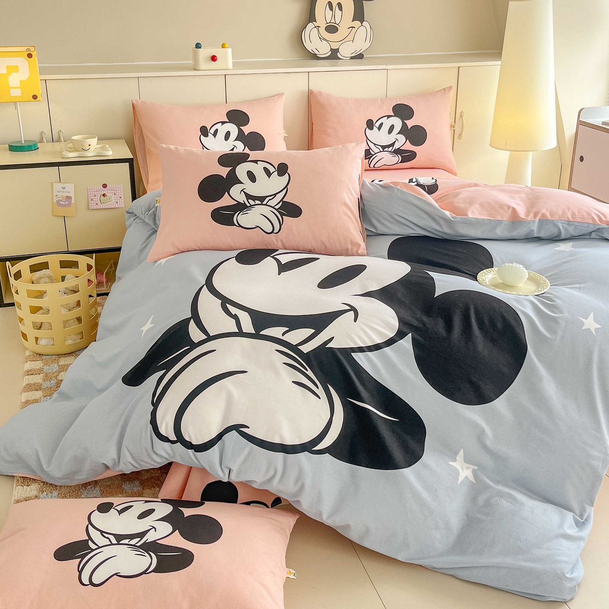 91家纺网 家纺一手货源 找家纺 玉元坊 2025年5月新品 大版卡通全棉纯棉床单床笠加厚四件套 蓝心米奇