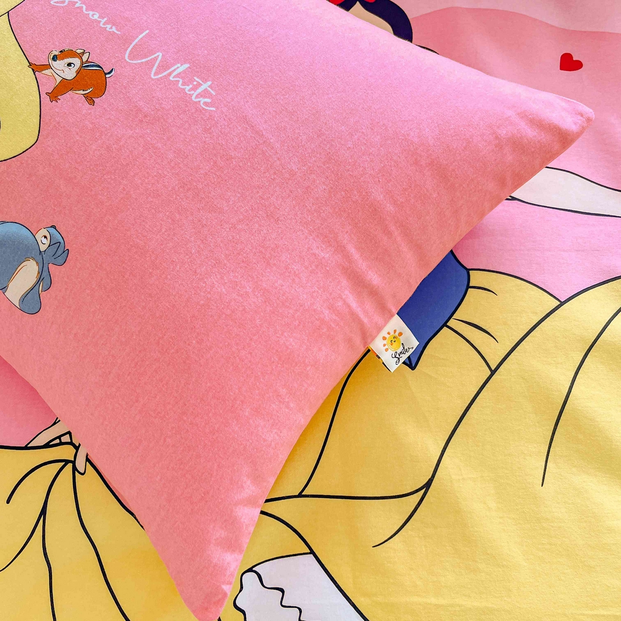 91家纺网 家纺一手货源 找家纺 玉元坊 2025年5月新品 大版卡通全棉纯棉床单床笠加厚四件套 舞动精灵粉