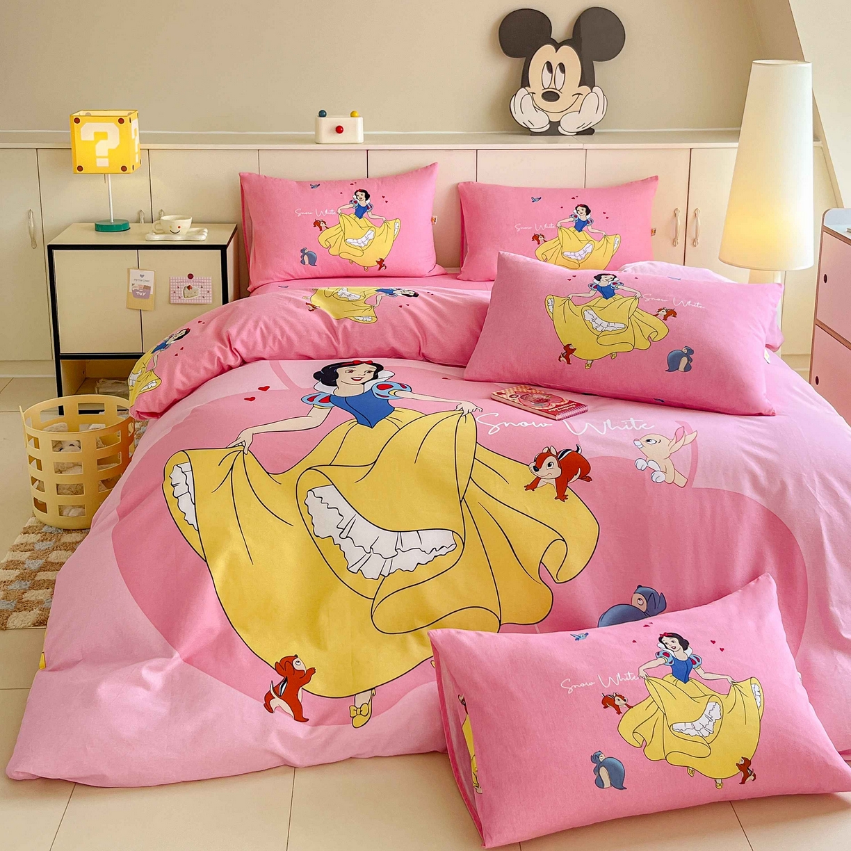 91家纺网 家纺一手货源 找家纺 玉元坊 2025年5月新品 大版卡通全棉纯棉床单床笠加厚四件套 舞动精灵粉