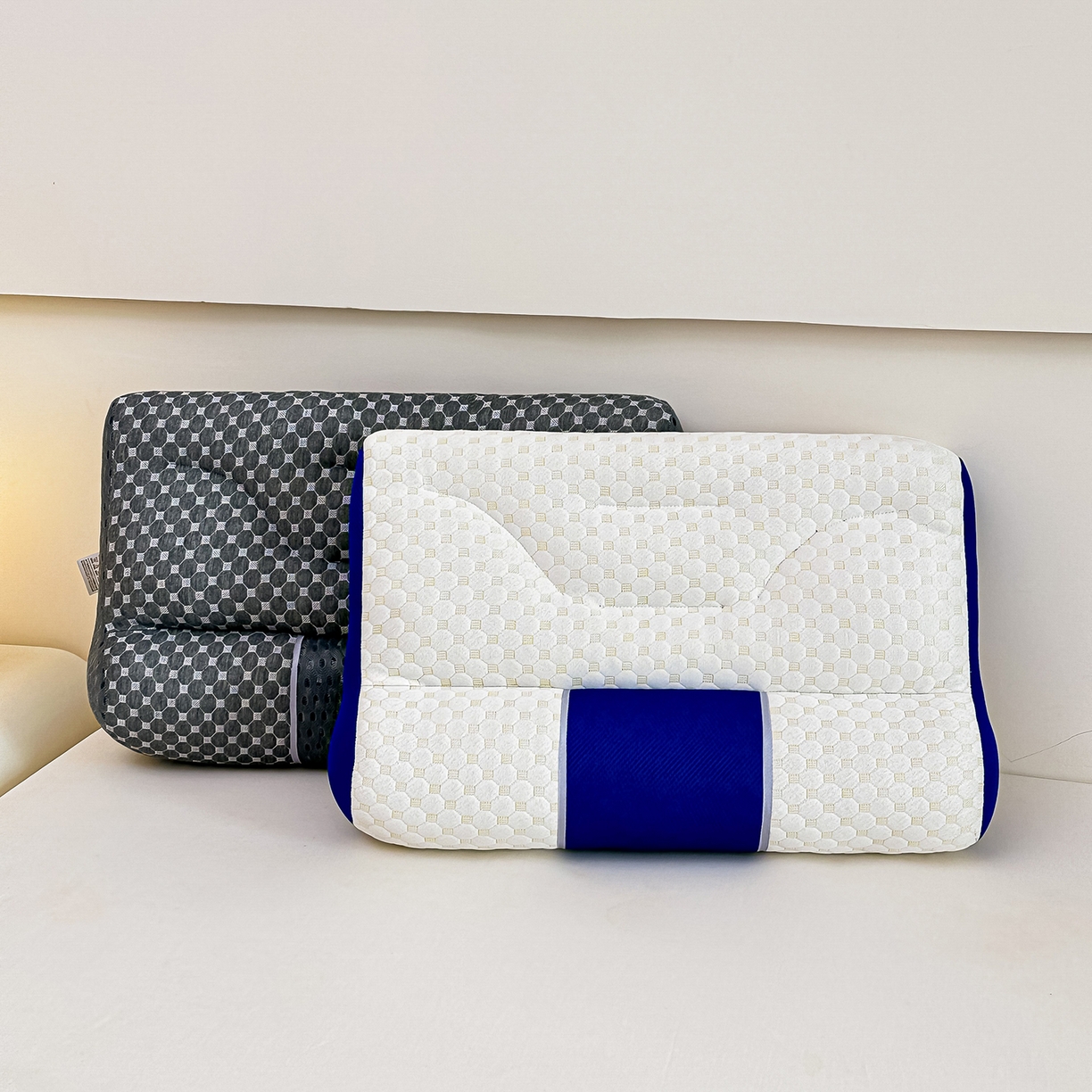 91家纺网 家纺一手货源 找家纺 佳尚枕芯 2025新款升级款牵引枕头Spa水立方分区护颈枕头枕芯 组合图仅做展示 40x60cm/只-低枕