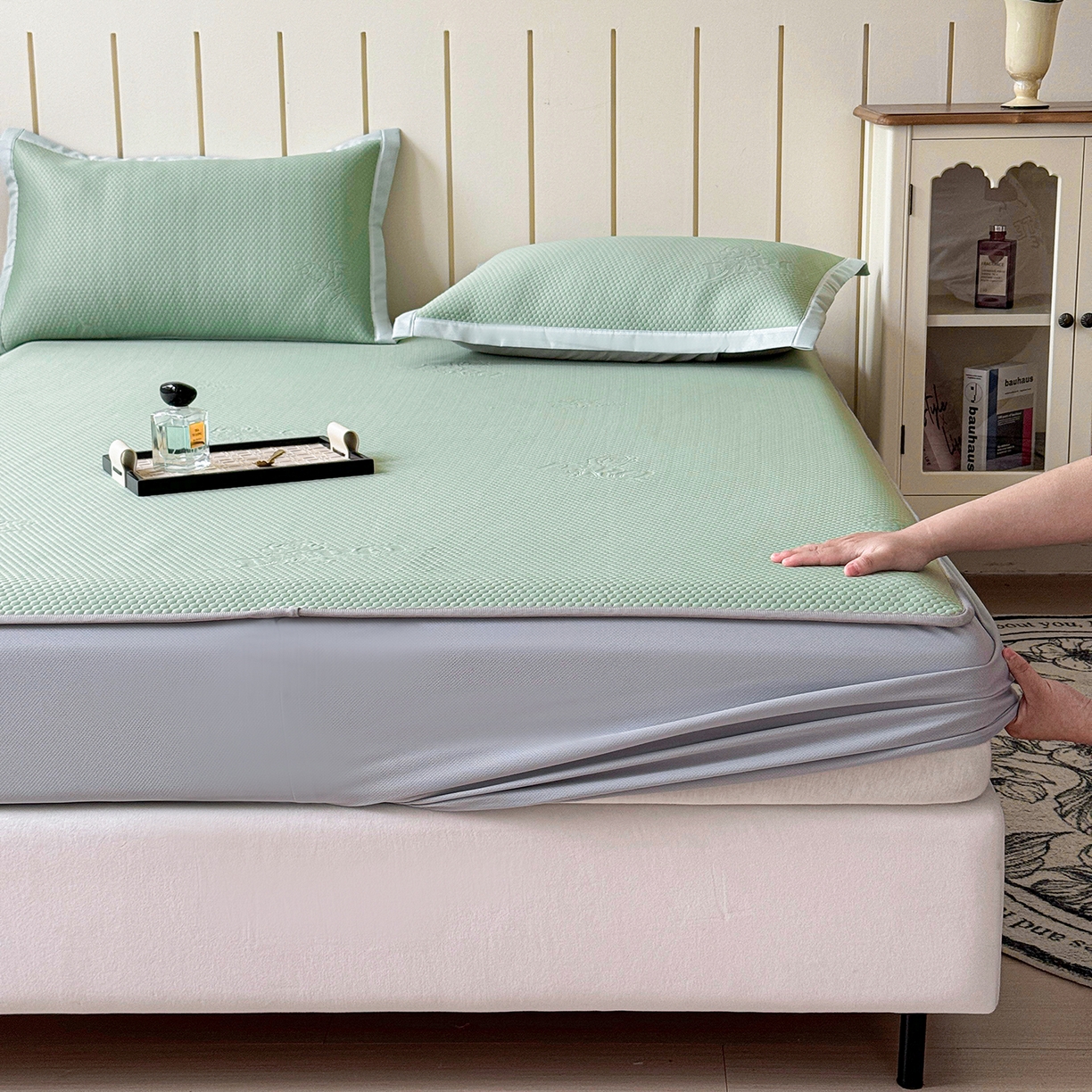 91家纺网 家纺一手货源 找家纺 瑞兴纺 2025新款复合加厚高克重凉感席床笠款 玫瑰之恋-绿