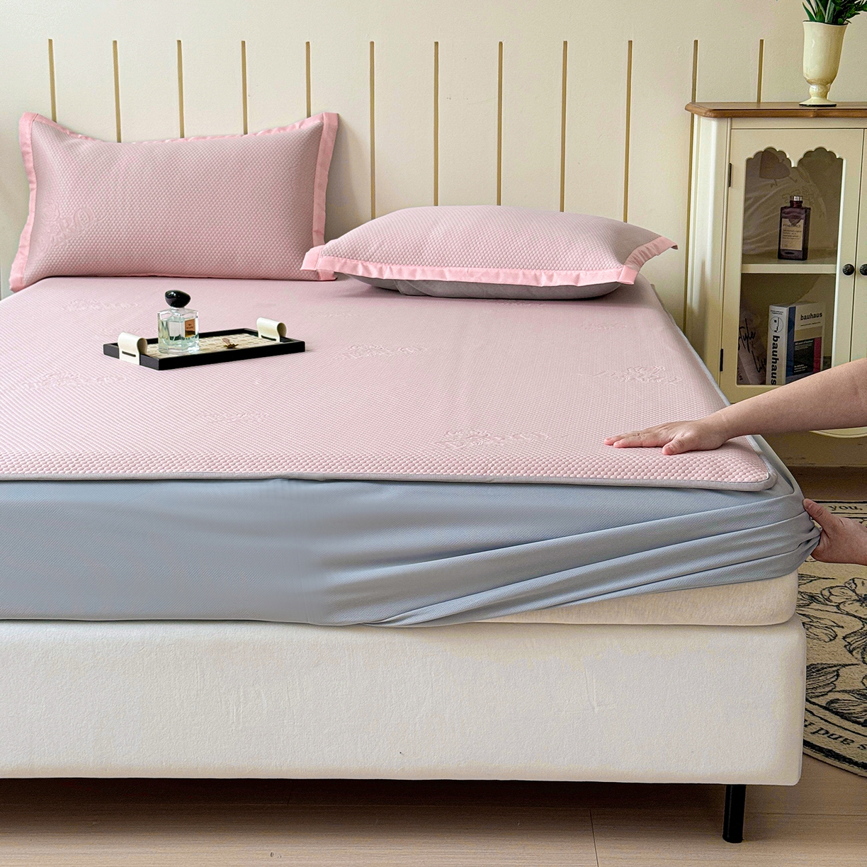 91家纺网 家纺一手货源 找家纺 瑞兴纺 2025新款复合加厚高克重凉感席床笠款 玫瑰之恋-粉