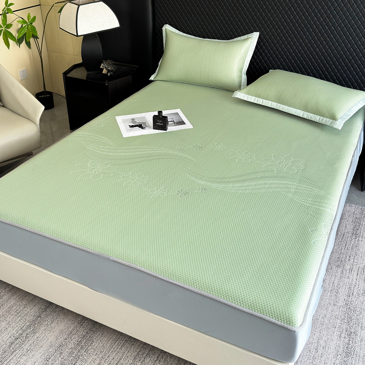 91家纺网 家纺一手货源 找家纺 瑞兴纺 2025新款复合加厚高克重凉感席床笠款 五朵金花-绿