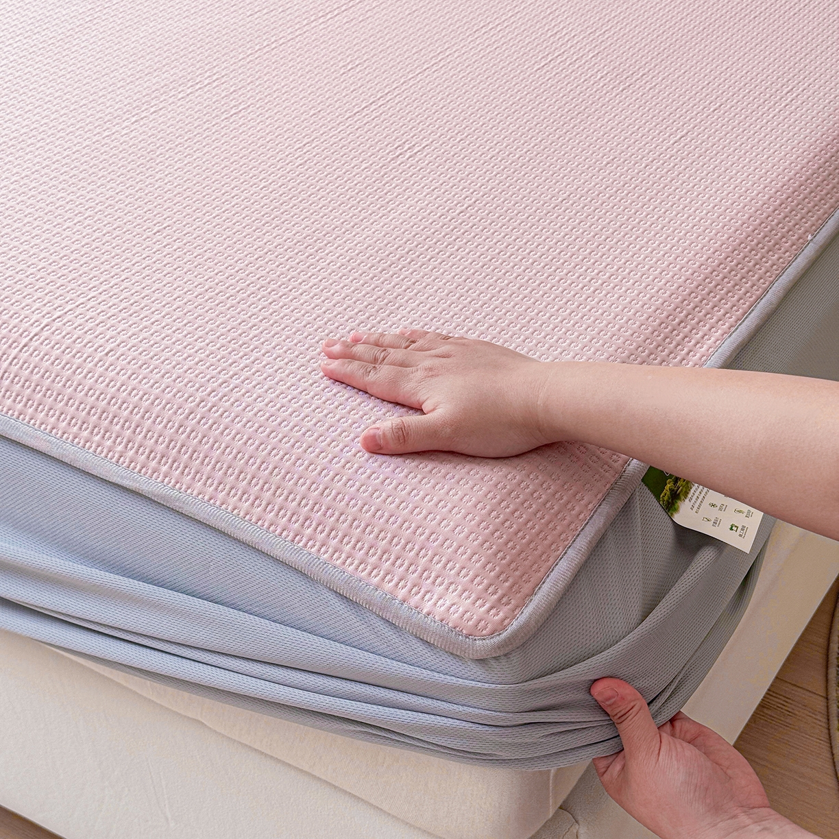 91家纺网 家纺一手货源 找家纺 瑞兴纺 2025新款复合加厚高克重凉感席床笠款 华夫格-粉