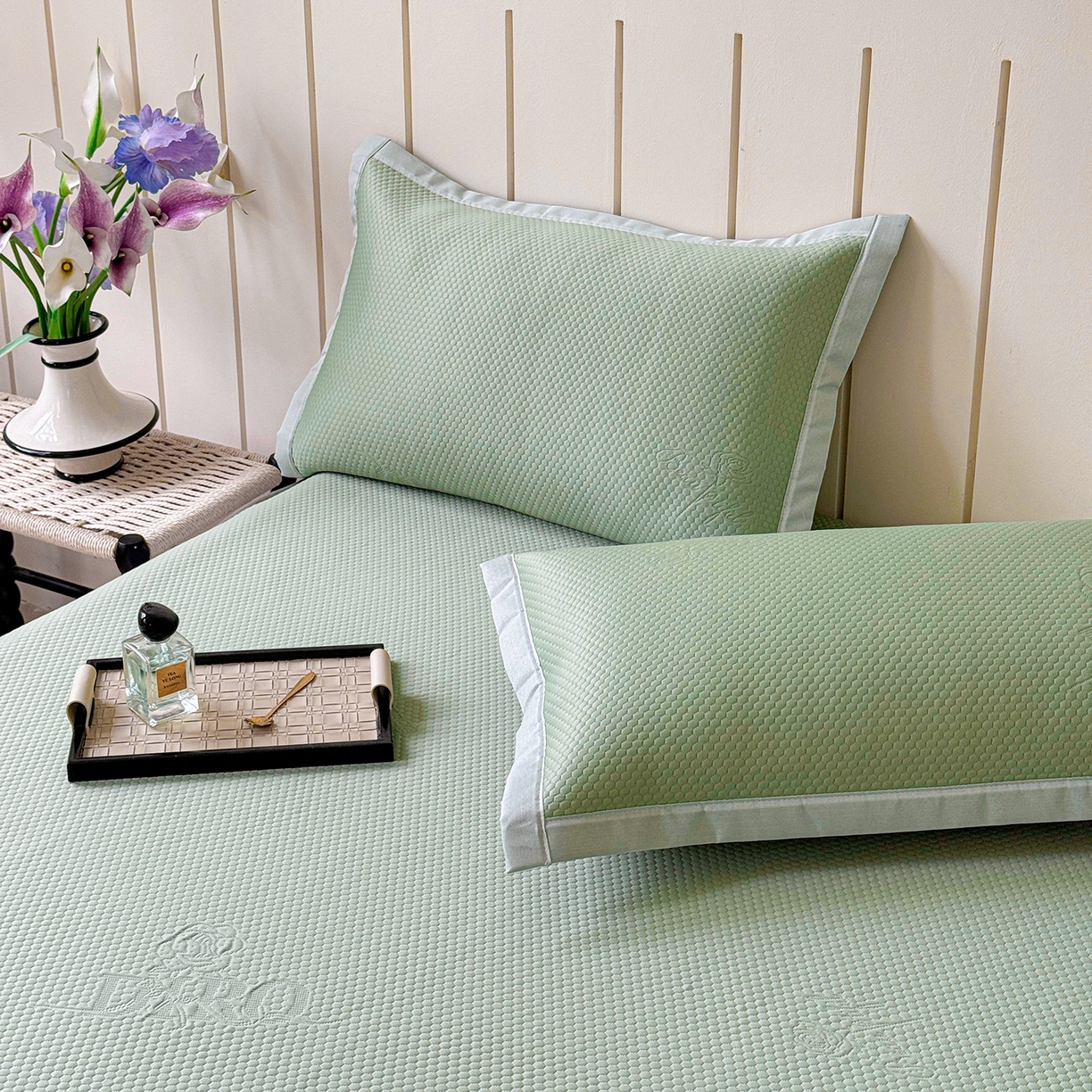 91家纺网 家纺一手货源 找家纺 瑞兴纺 2025新款复合加厚高克重凉感席床笠款 玫瑰之恋-绿