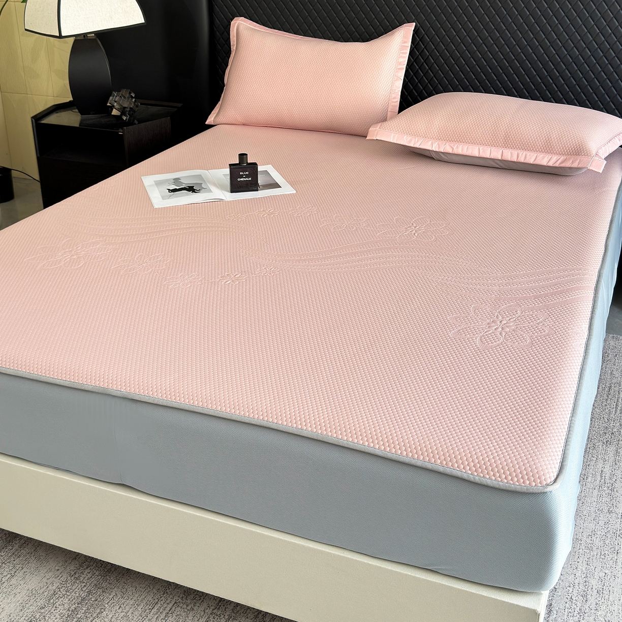 91家纺网 家纺一手货源 找家纺 瑞兴纺 2025新款复合加厚高克重凉感席床笠款 五朵金花-粉