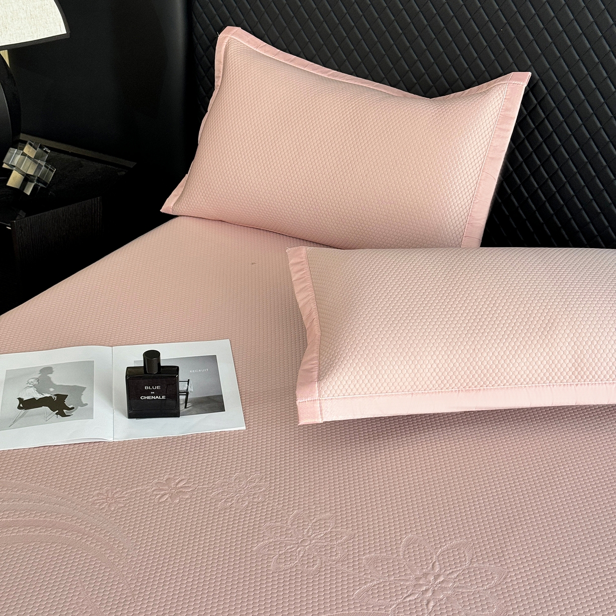 91家纺网 家纺一手货源 找家纺 瑞兴纺 2025新款复合加厚高克重凉感席床笠款 五朵金花-粉