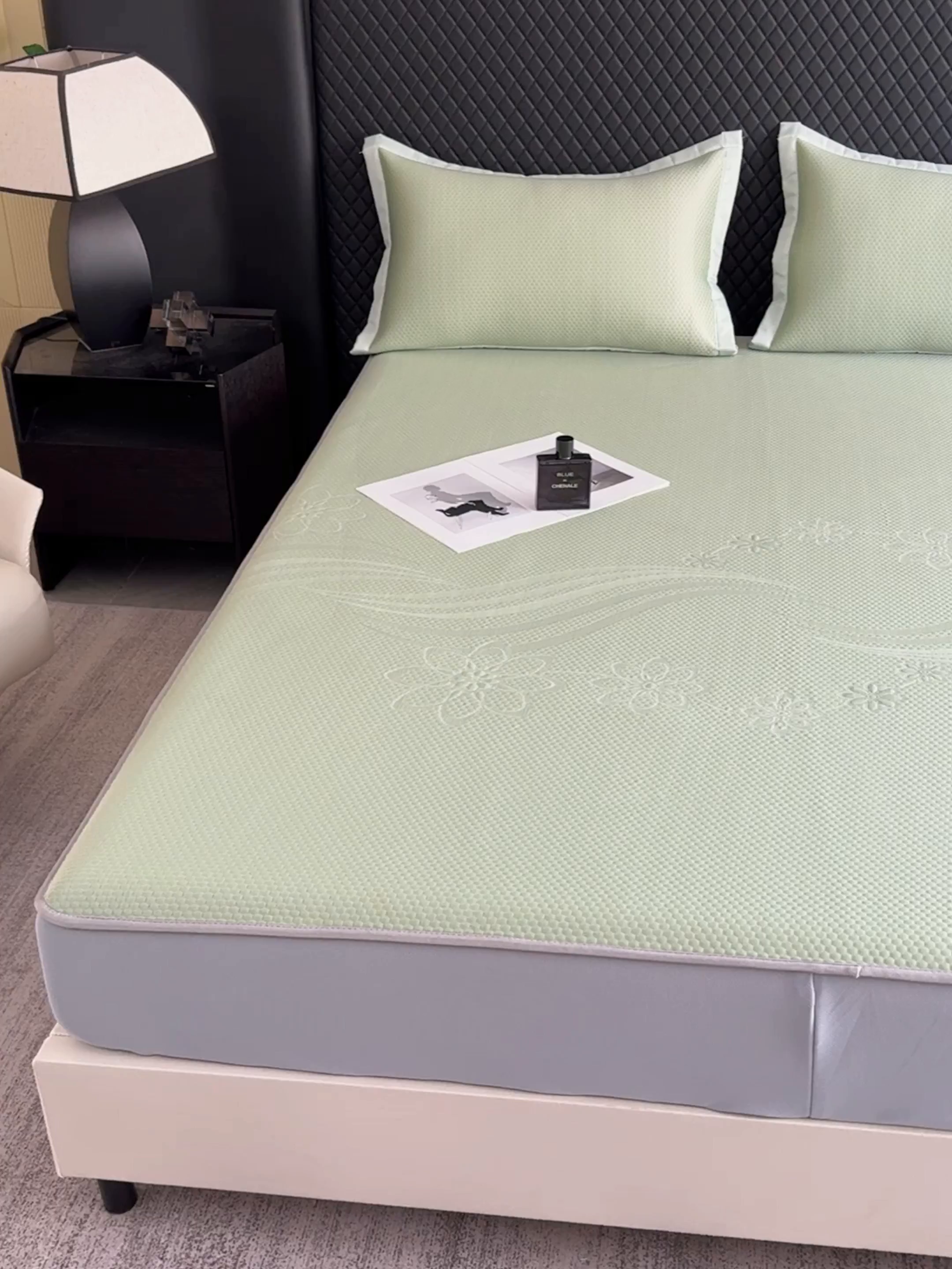 91家纺网 家纺一手货源 找家纺 瑞兴纺 2025新款复合加厚高克重凉感席床笠款 五朵金花-绿