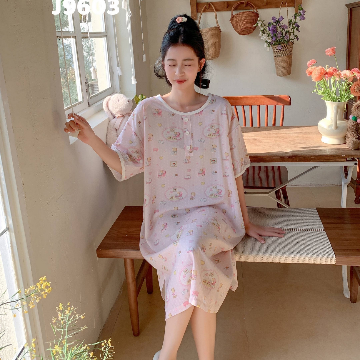 91家纺网 家纺一手货源 找家纺 妍景家居生活馆 2025新款仲夏午后懒人睡裙 粉点小熊