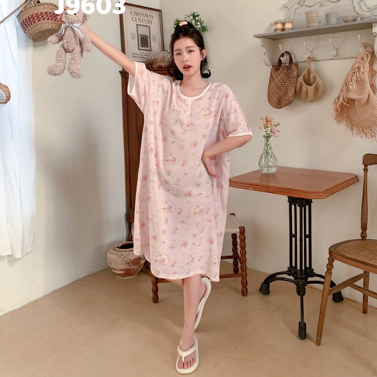 91家纺网 家纺一手货源 找家纺 妍景家居生活馆 2025新款仲夏午后懒人睡裙 粉点小熊