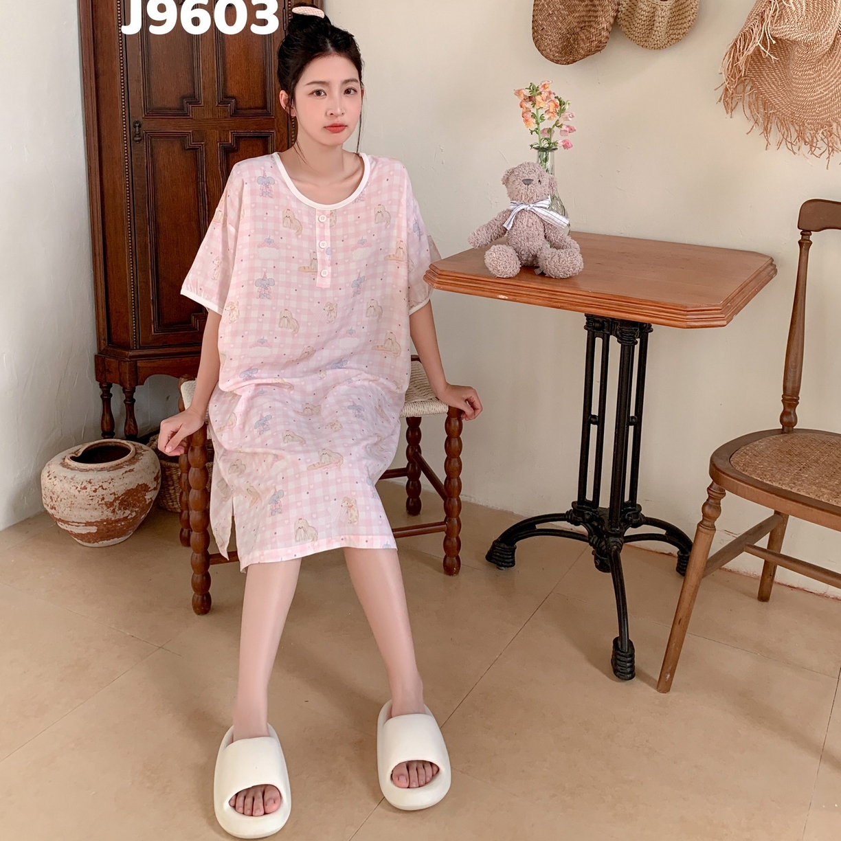 91家纺网 家纺一手货源 找家纺 妍景家居生活馆 2025新款仲夏午后懒人睡裙 粉格大象