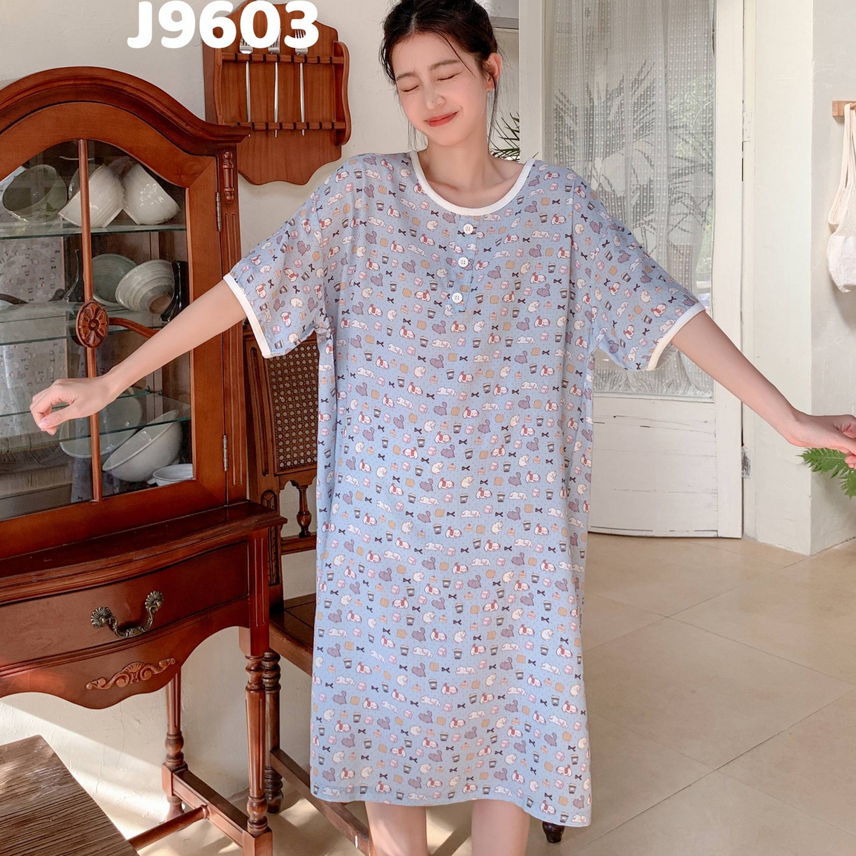 91家纺网 家纺一手货源 找家纺 妍景家居生活馆 2025新款仲夏午后懒人睡裙 蓝底狗狗