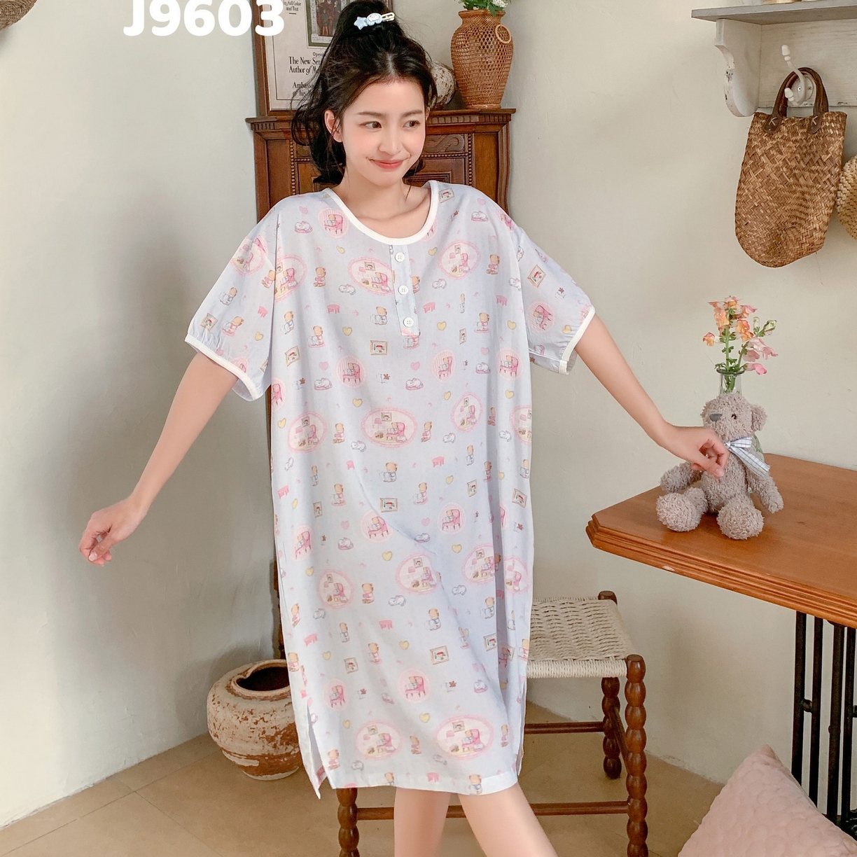 91家纺网 家纺一手货源 找家纺 妍景家居生活馆 2025新款仲夏午后懒人睡裙 蓝点小熊