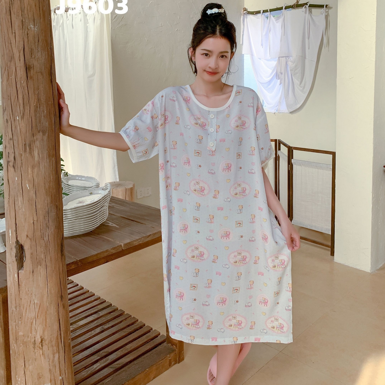 91家纺网 家纺一手货源 找家纺 妍景家居生活馆 2025新款仲夏午后懒人睡裙 蓝点小熊