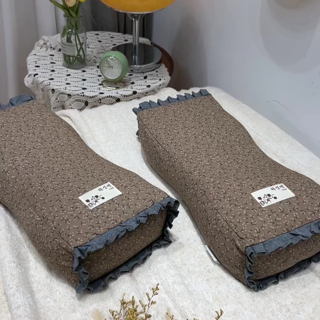 91家纺网 家纺一手货源 找家纺 总织布人 全棉小碎花小蛮腰全荞麦枕头枕芯50*22*8CM