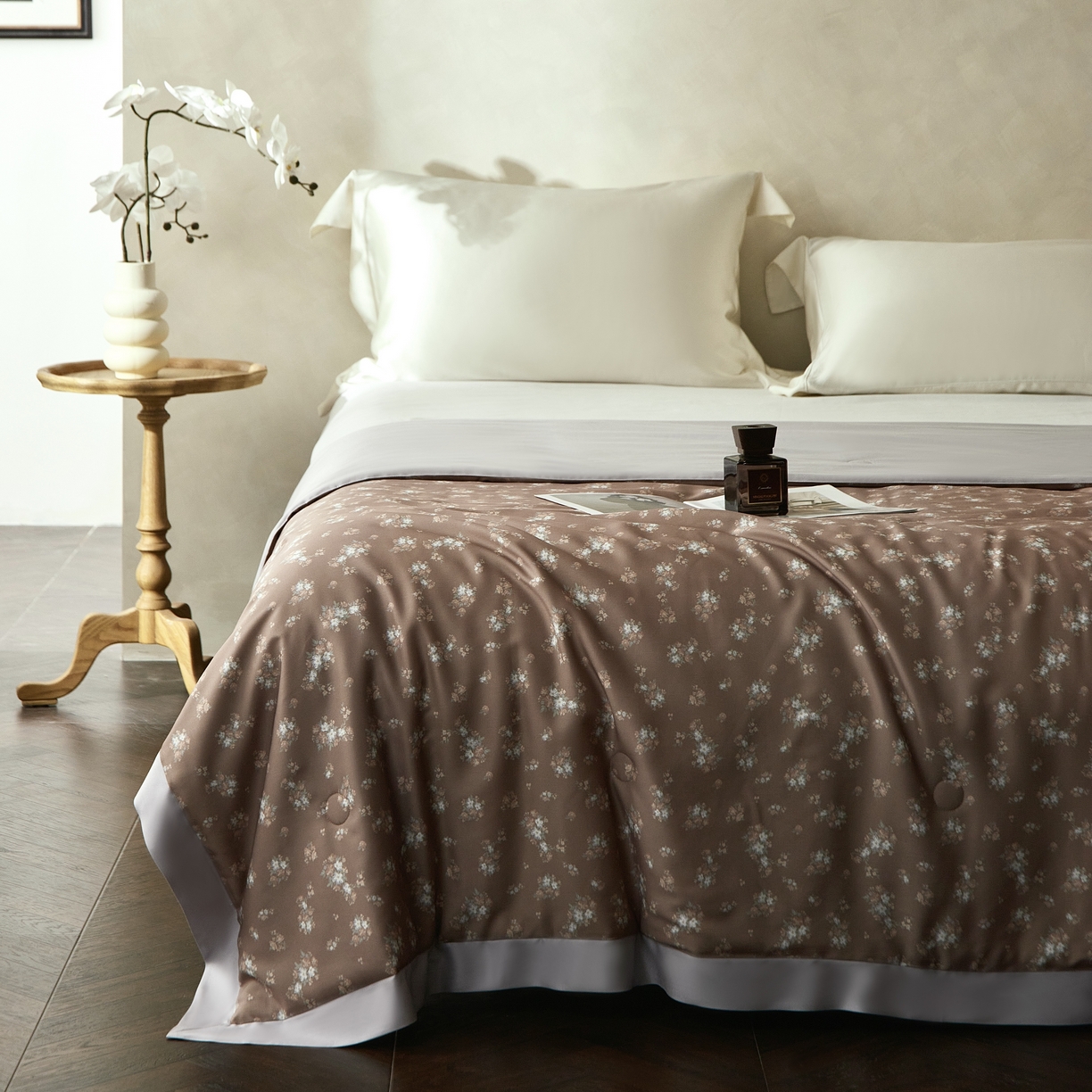 91家纺网 家纺一手货源 找家纺 （总）2025新款【DM】莫代尔印花小碎花夏被-风格一