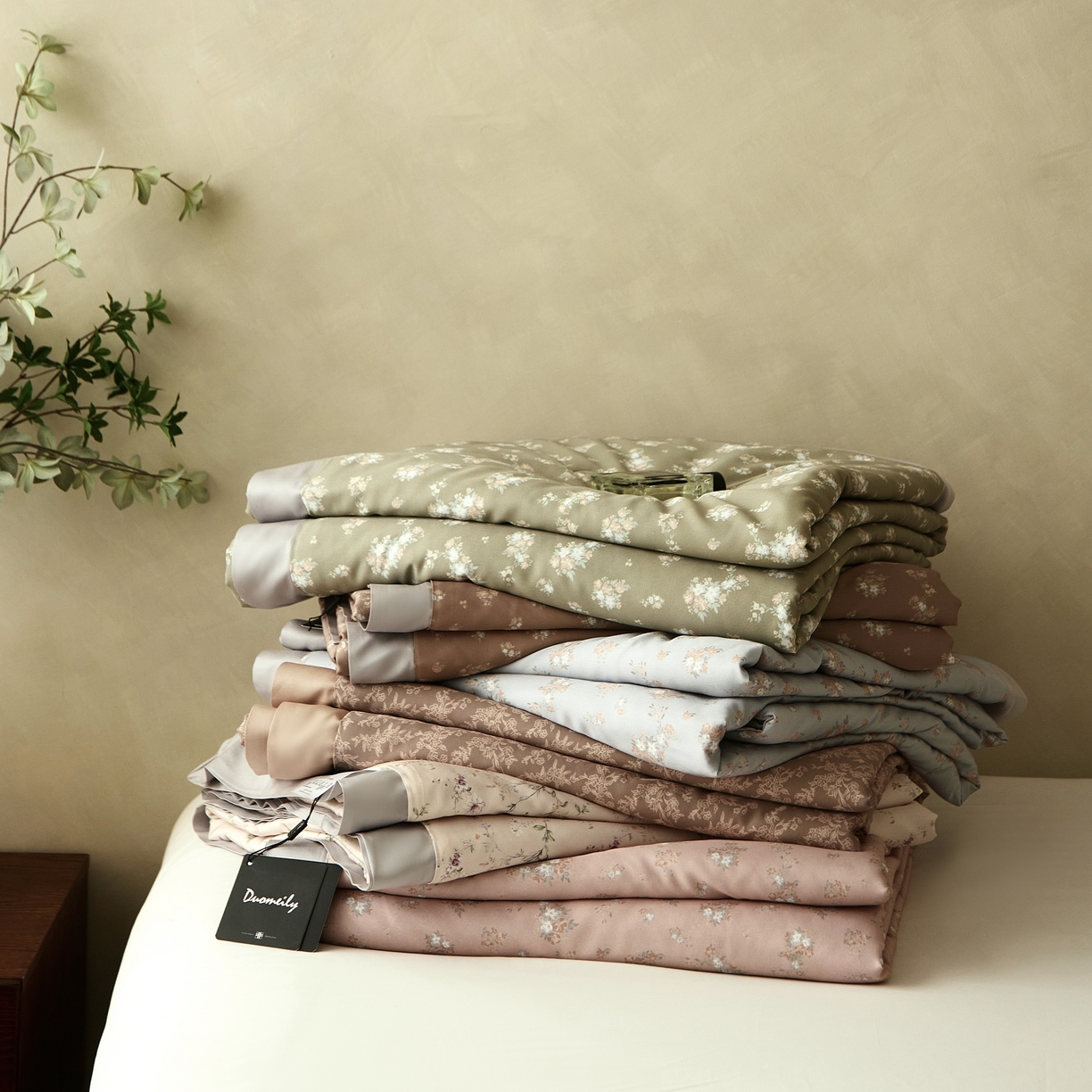 2025新款【DM】莫代尔印花小碎花夏被-风格一 叠拍