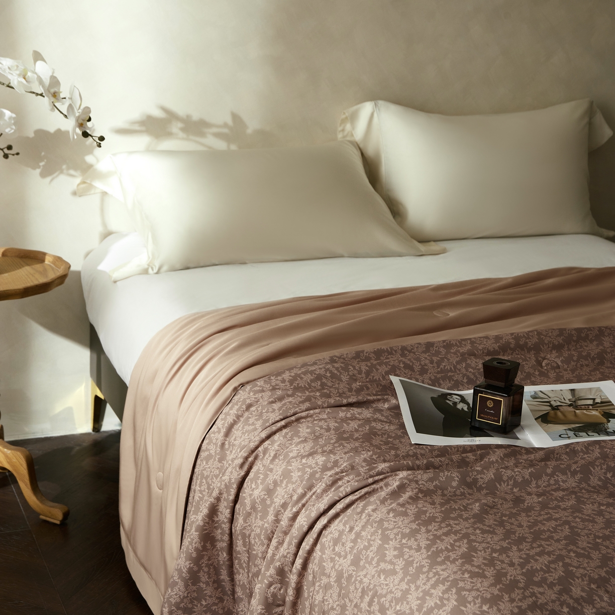 91家纺网 家纺一手货源 找家纺 2025新款【DM】莫代尔印花小碎花夏被-风格一 朝花夕拾