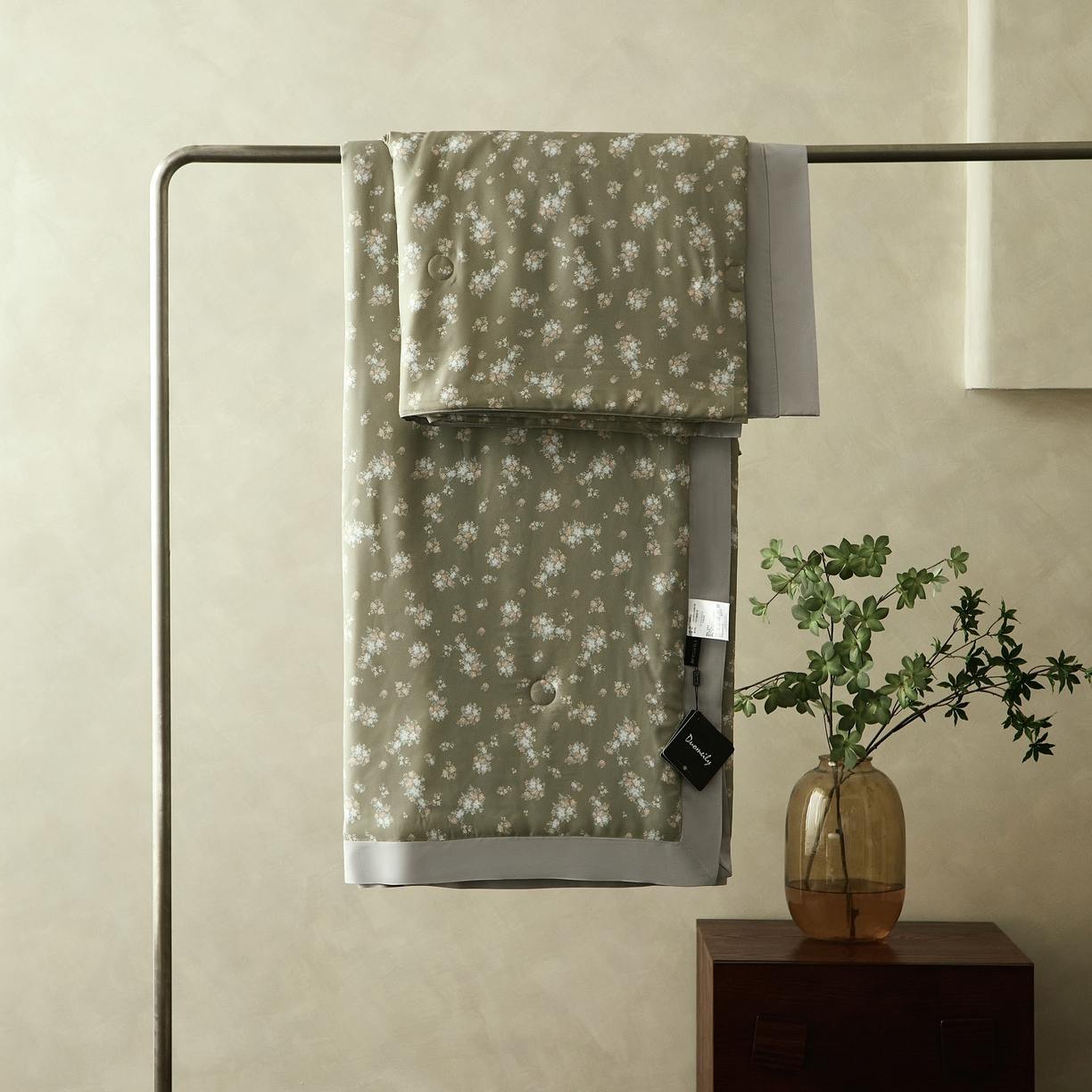 91家纺网 家纺一手货源 找家纺 2025新款【DM】莫代尔印花小碎花夏被-风格一 琉璃（绿）