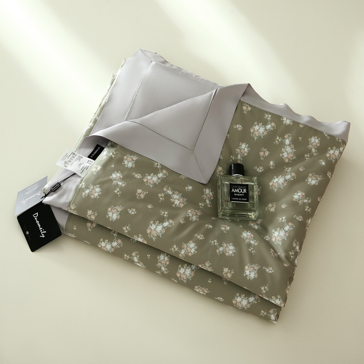 91家纺网 家纺一手货源 找家纺 2025新款【DM】莫代尔印花小碎花夏被-风格一 琉璃（绿）